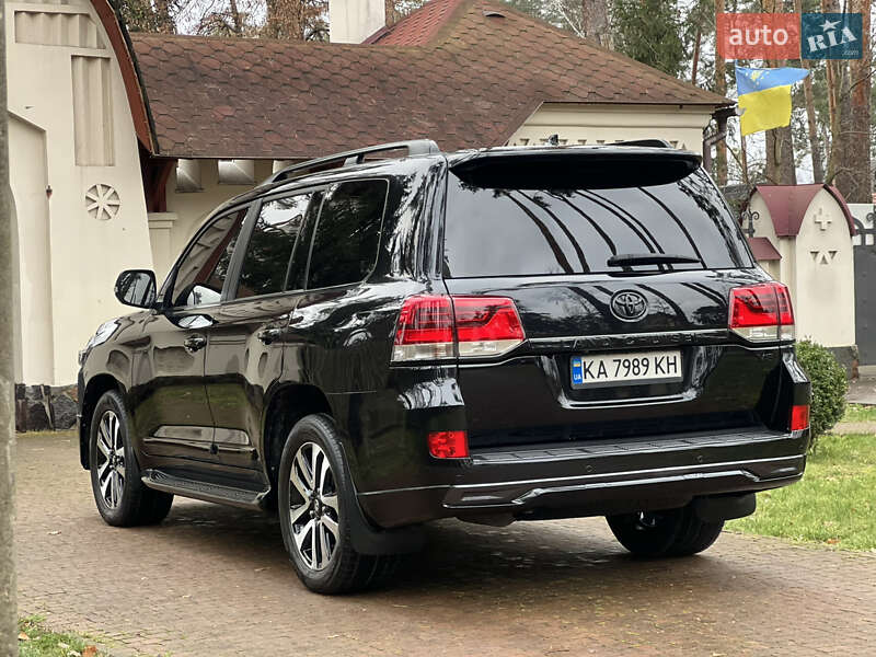 Внедорожник / Кроссовер Toyota Land Cruiser 2015 в Киеве