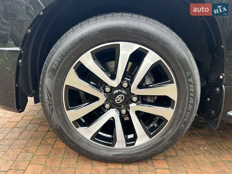 Внедорожник / Кроссовер Toyota Land Cruiser 2015 в Киеве