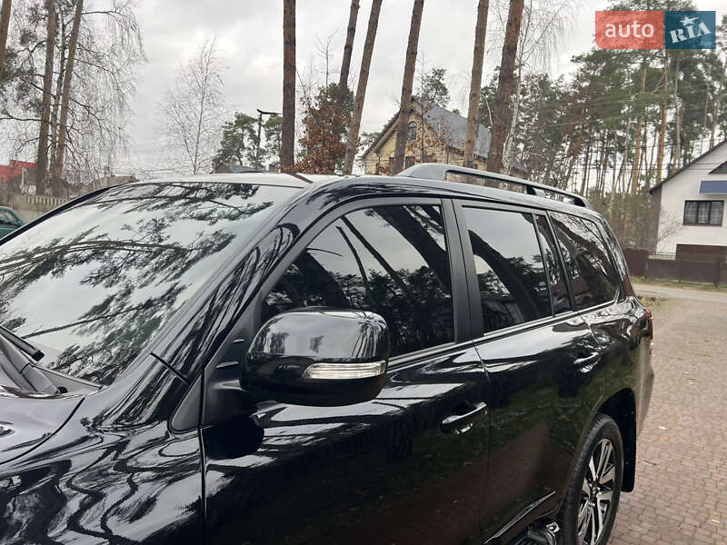 Внедорожник / Кроссовер Toyota Land Cruiser 2015 в Киеве