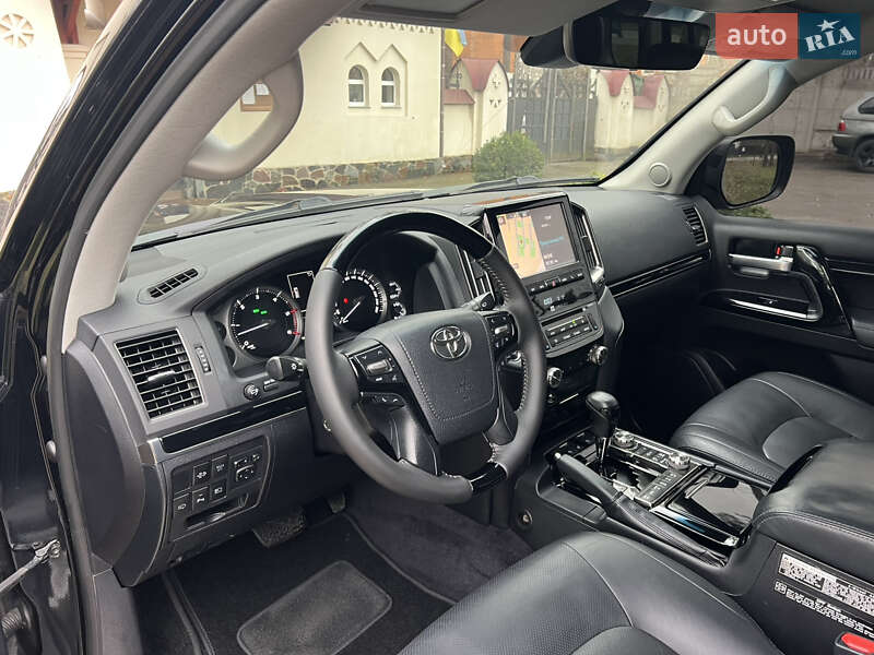 Внедорожник / Кроссовер Toyota Land Cruiser 2015 в Киеве