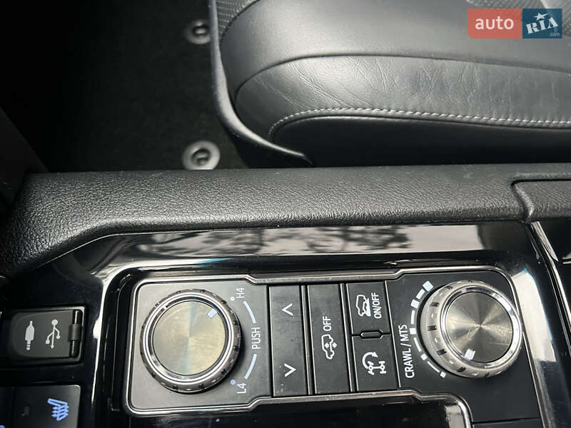 Внедорожник / Кроссовер Toyota Land Cruiser 2015 в Киеве