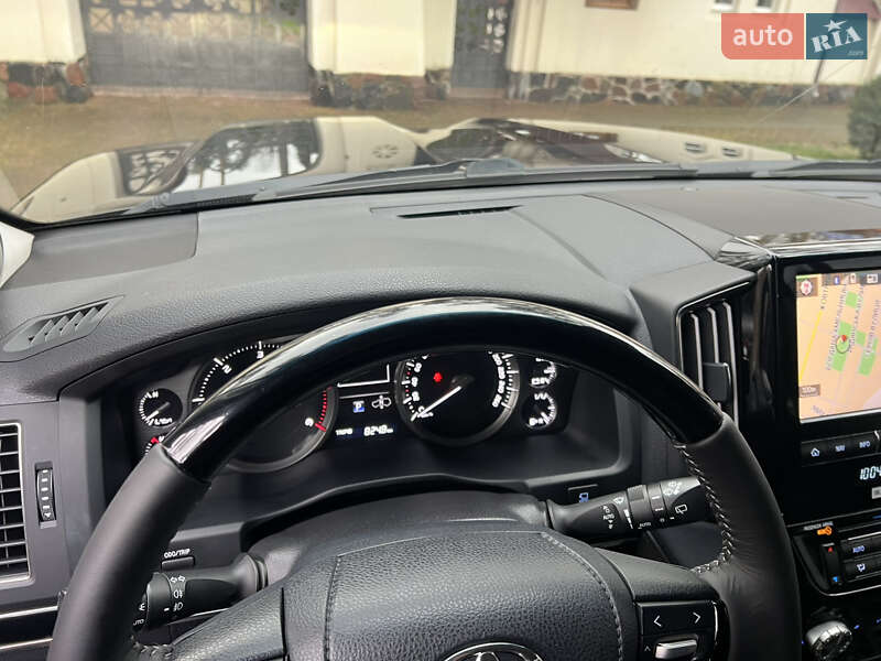 Внедорожник / Кроссовер Toyota Land Cruiser 2015 в Киеве