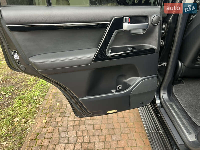 Внедорожник / Кроссовер Toyota Land Cruiser 2015 в Киеве