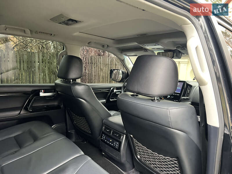 Внедорожник / Кроссовер Toyota Land Cruiser 2015 в Киеве