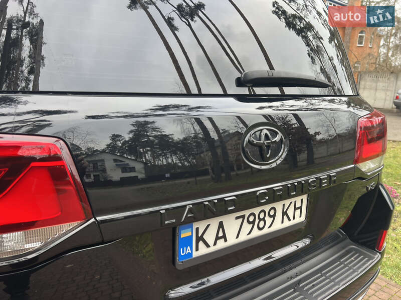 Внедорожник / Кроссовер Toyota Land Cruiser 2015 в Киеве