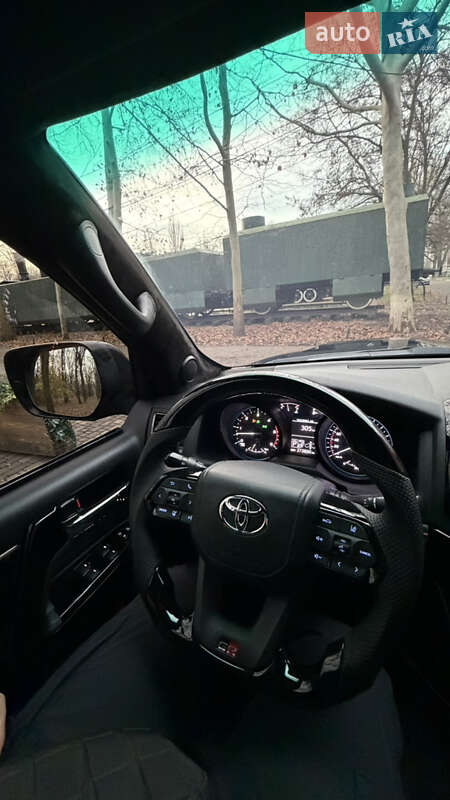 Внедорожник / Кроссовер Toyota Land Cruiser 2012 в Одессе