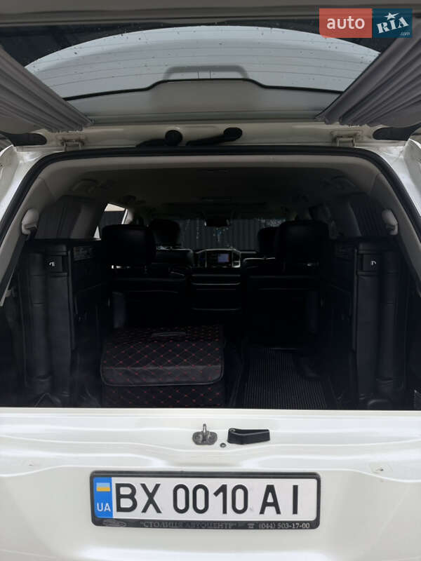 Внедорожник / Кроссовер Toyota Land Cruiser 2012 в Каменец-Подольском