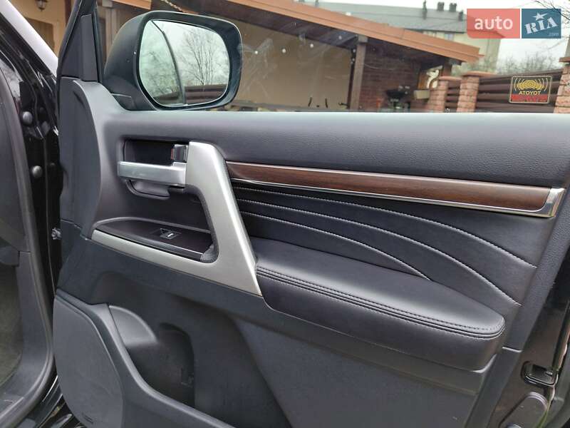 Внедорожник / Кроссовер Toyota Land Cruiser 2020 в Ивано-Франковске фото 67 Внедорожник / Кроссовер Toyota Land Cruiser 2020 в Ивано-Франковске