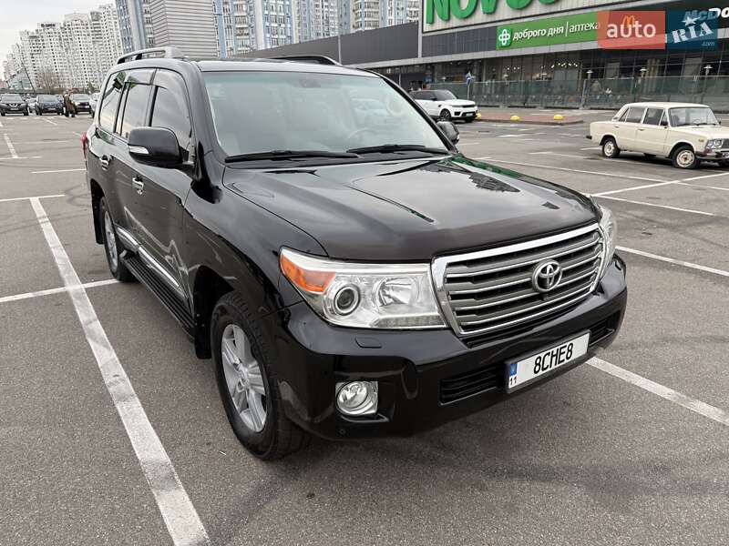 Внедорожник / Кроссовер Toyota Land Cruiser 2013 в Киеве фото 20 Внедорожник / Кроссовер Toyota Land Cruiser 2013 в Киеве