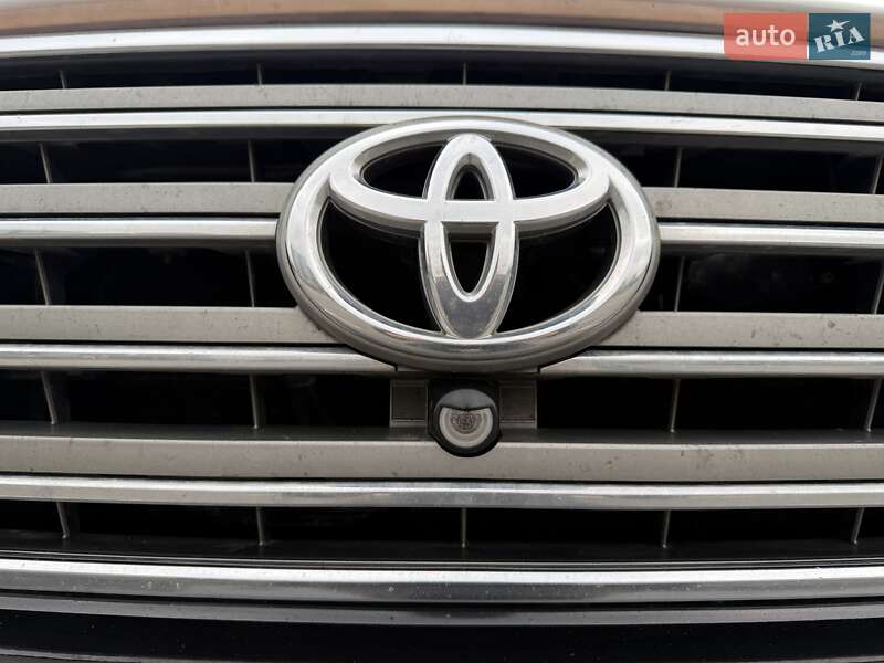 Внедорожник / Кроссовер Toyota Land Cruiser 2013 в Киеве фото 45 Внедорожник / Кроссовер Toyota Land Cruiser 2013 в Киеве