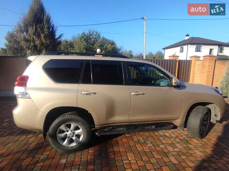 Внедорожник / Кроссовер Toyota Land Cruiser 2013 в Киеве
