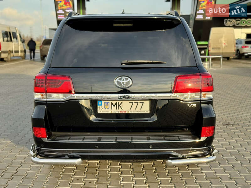 Внедорожник / Кроссовер Toyota Land Cruiser 2017 в Николаеве