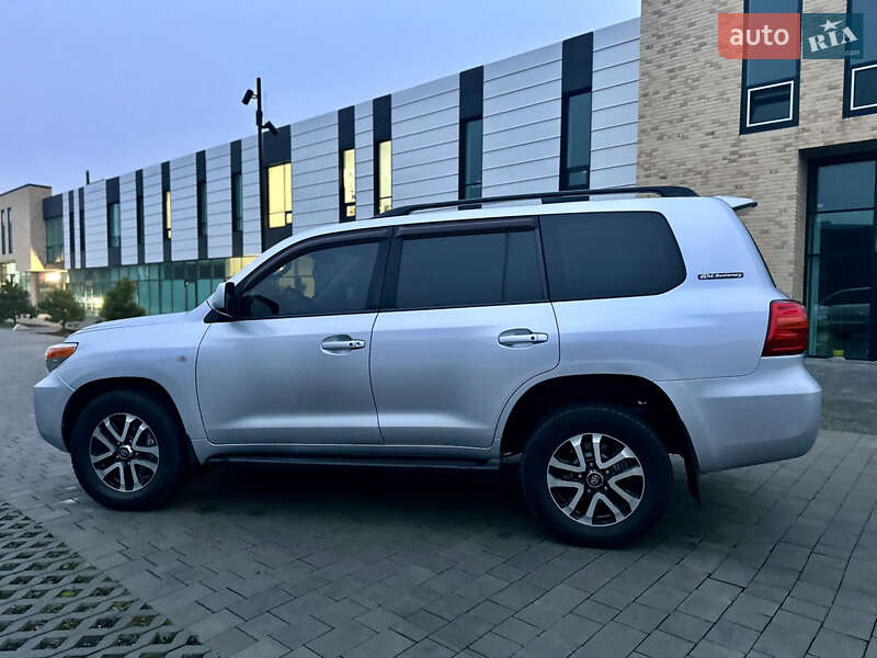 Внедорожник / Кроссовер Toyota Land Cruiser 2008 в Хмельницком