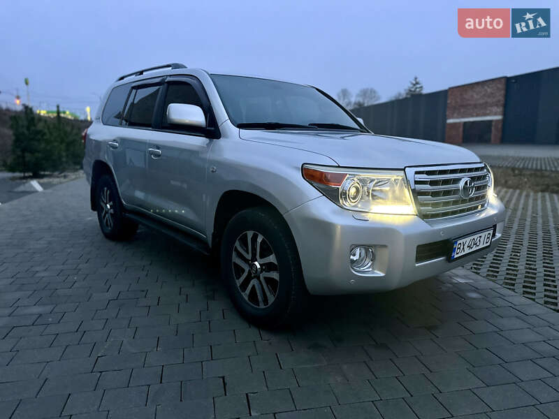 Внедорожник / Кроссовер Toyota Land Cruiser 2008 в Хмельницком