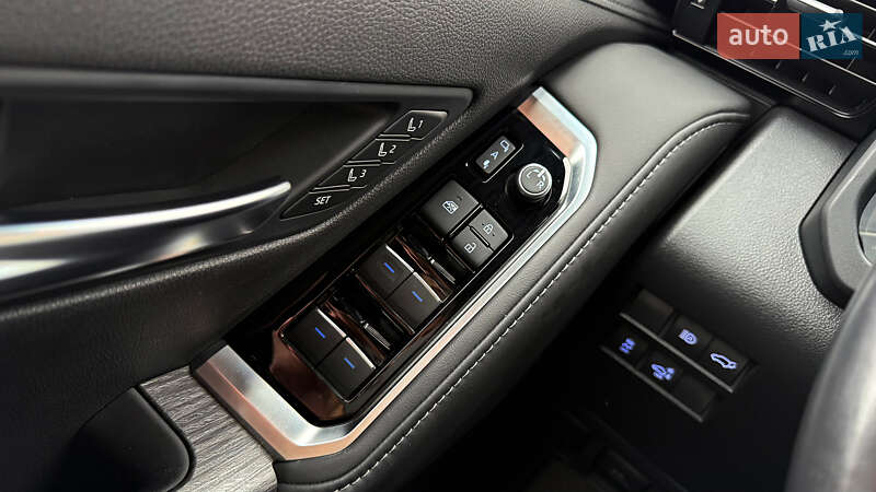 Внедорожник / Кроссовер Toyota Land Cruiser 2023 в Ровно фото 22 Внедорожник / Кроссовер Toyota Land Cruiser 2023 в Ровно