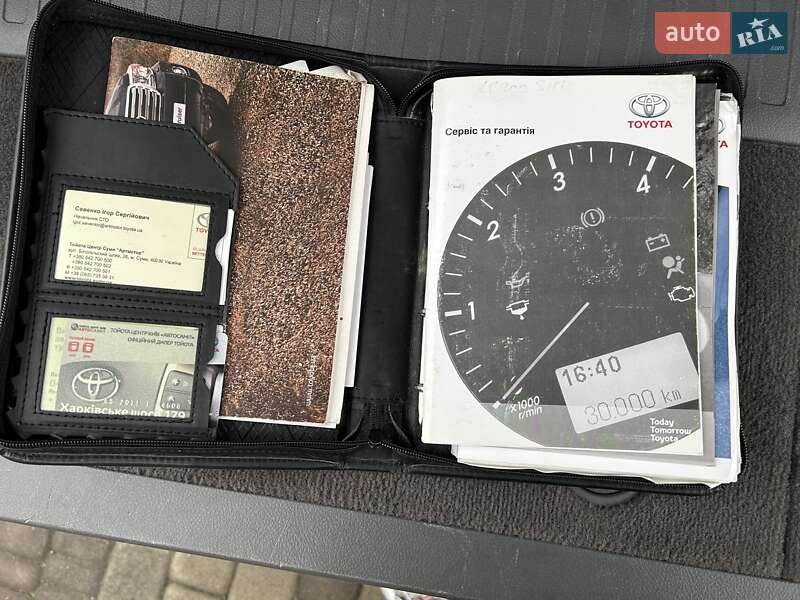 Внедорожник / Кроссовер Toyota Land Cruiser 2012 в Киеве фото 59 Внедорожник / Кроссовер Toyota Land Cruiser 2012 в Киеве