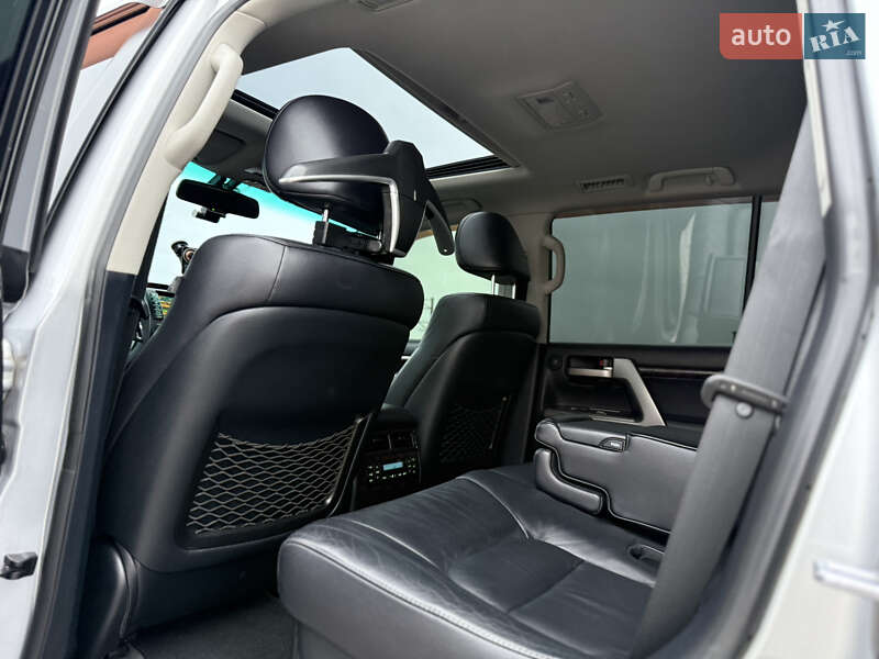 Внедорожник / Кроссовер Toyota Land Cruiser 2011 в Борисполе