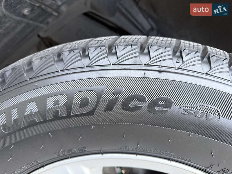 Внедорожник / Кроссовер Toyota Land Cruiser 2011 в Борисполе