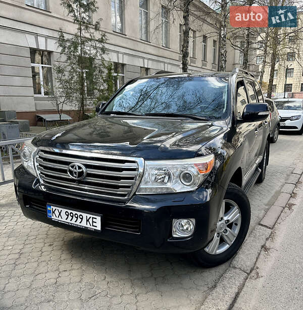 Toyota Land Cruiser 2014