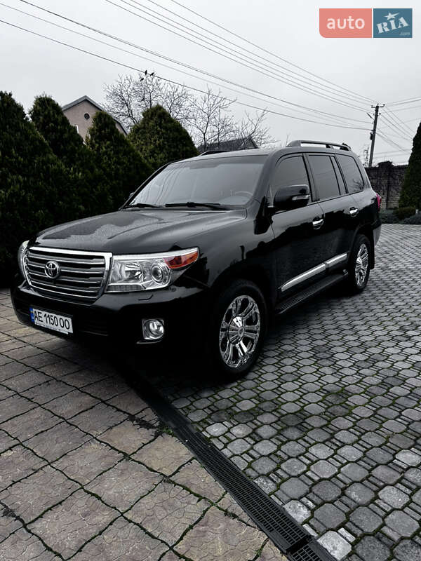 Toyota Land Cruiser 2012