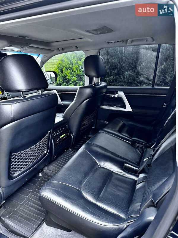Внедорожник / Кроссовер Toyota Land Cruiser 2012 в Каменском фото 10 Внедорожник / Кроссовер Toyota Land Cruiser 2012 в Каменском