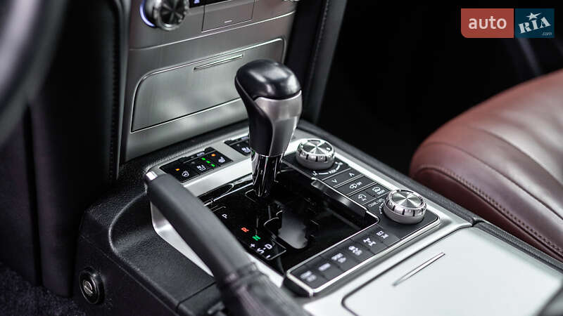 Внедорожник / Кроссовер Toyota Land Cruiser 2016 в Львове фото 41 Внедорожник / Кроссовер Toyota Land Cruiser 2016 в Львове