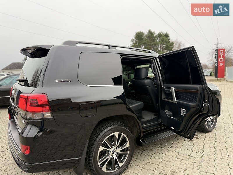 Внедорожник / Кроссовер Toyota Land Cruiser 2020 в Черновцах фото 28 Внедорожник / Кроссовер Toyota Land Cruiser 2020 в Черновцах