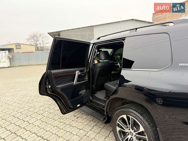 Внедорожник / Кроссовер Toyota Land Cruiser 2020 в Черновцах фото 40 Внедорожник / Кроссовер Toyota Land Cruiser 2020 в Черновцах