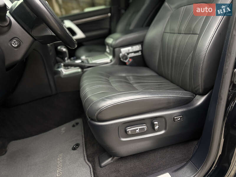 Внедорожник / Кроссовер Toyota Land Cruiser 2020 в Черновцах фото 60 Внедорожник / Кроссовер Toyota Land Cruiser 2020 в Черновцах