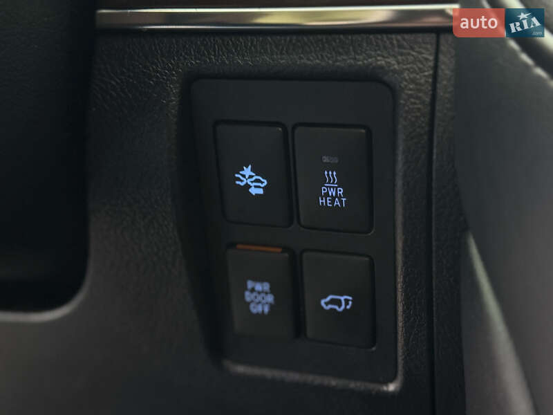 Внедорожник / Кроссовер Toyota Land Cruiser 2020 в Черновцах фото 74 Внедорожник / Кроссовер Toyota Land Cruiser 2020 в Черновцах