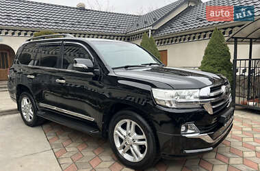 Внедорожник / Кроссовер Toyota Land Cruiser 2007 в Черновцах