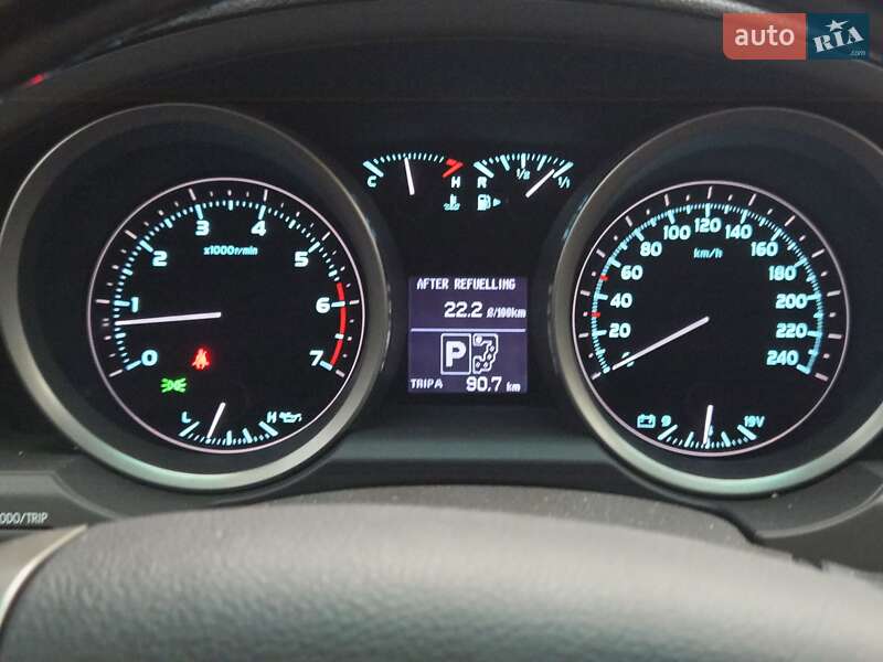 Позашляховик / Кросовер Toyota Land Cruiser 2008 в Києві