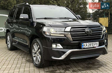 Позашляховик / Кросовер Toyota Land Cruiser 2017 в Чернівцях