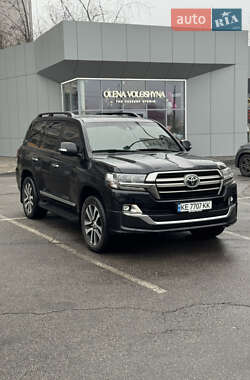 Внедорожник / Кроссовер Toyota Land Cruiser 2018 в Днепре