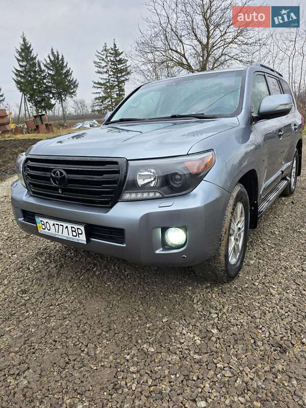 Toyota Land Cruiser 2014