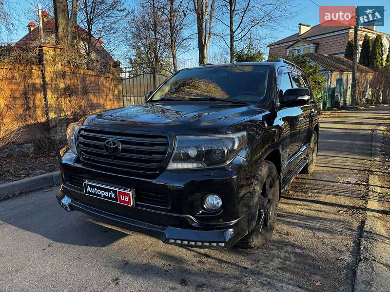 Toyota Land Cruiser 2012