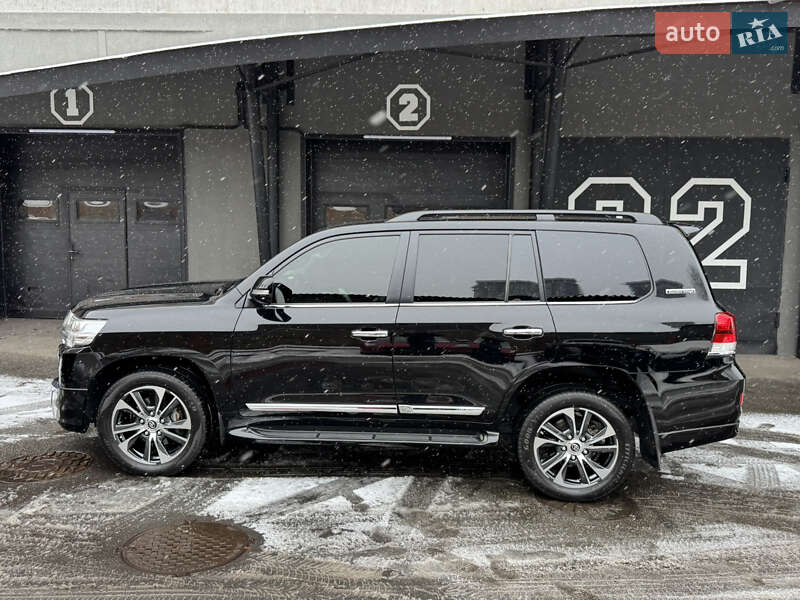 Позашляховик / Кросовер Toyota Land Cruiser 2020 в Києві фото 13 Позашляховик / Кросовер Toyota Land Cruiser 2020 в Києві