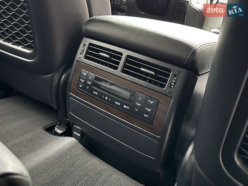 Позашляховик / Кросовер Toyota Land Cruiser 2020 в Києві фото 18 Позашляховик / Кросовер Toyota Land Cruiser 2020 в Києві