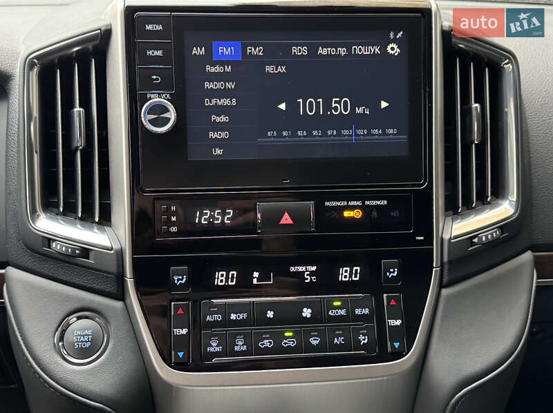 Позашляховик / Кросовер Toyota Land Cruiser 2020 в Києві фото 23 Позашляховик / Кросовер Toyota Land Cruiser 2020 в Києві