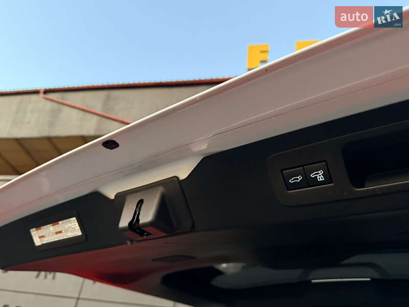 Позашляховик / Кросовер Toyota Land Cruiser 2021 в Києві фото 26 Позашляховик / Кросовер Toyota Land Cruiser 2021 в Києві