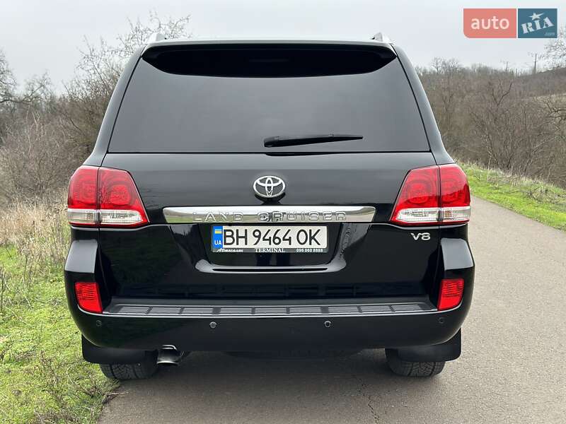 Позашляховик / Кросовер Toyota Land Cruiser 2011 в Одесі