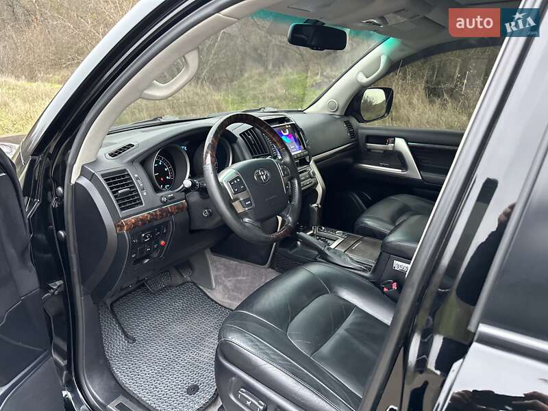 Позашляховик / Кросовер Toyota Land Cruiser 2011 в Одесі