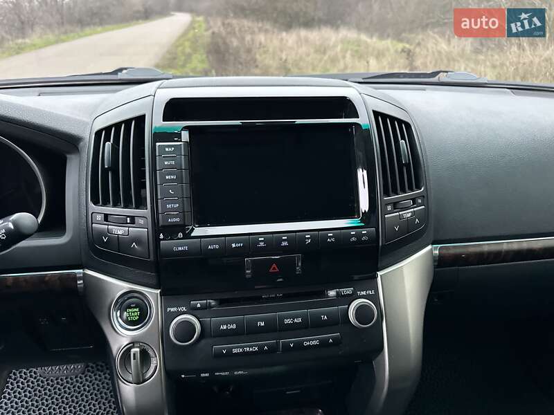 Позашляховик / Кросовер Toyota Land Cruiser 2011 в Одесі