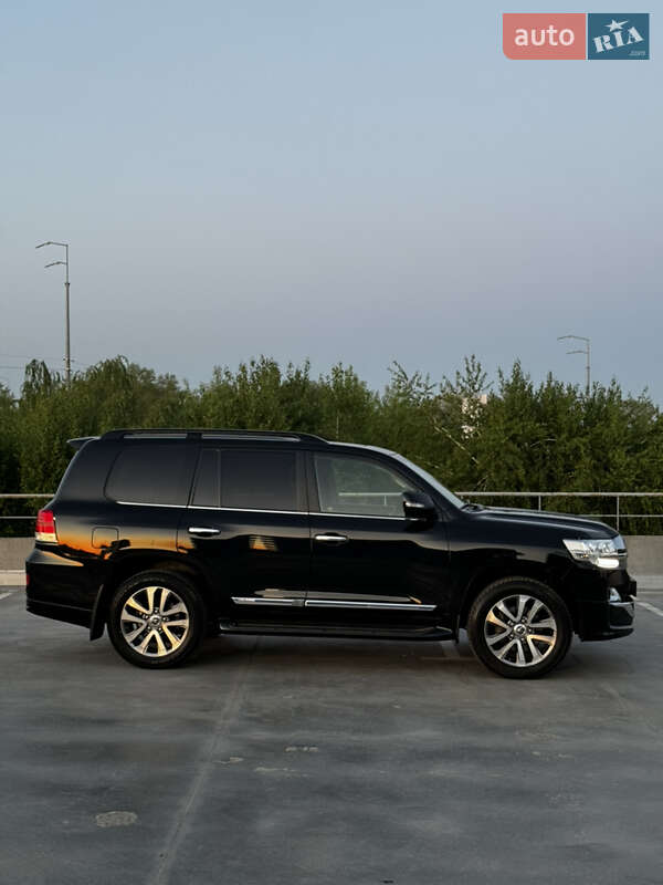 Позашляховик / Кросовер Toyota Land Cruiser 2019 в Києві