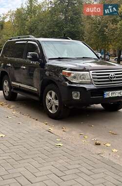 Внедорожник / Кроссовер Toyota Land Cruiser 2013 в Николаеве