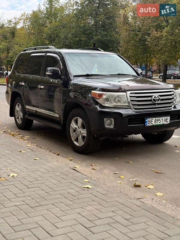 Toyota Land Cruiser 2013