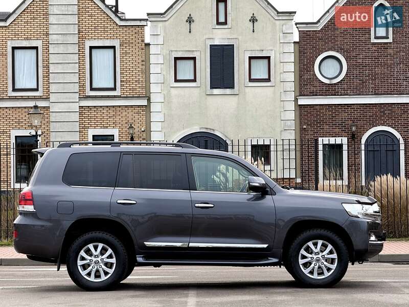 Внедорожник / Кроссовер Toyota Land Cruiser 2020 в Киеве