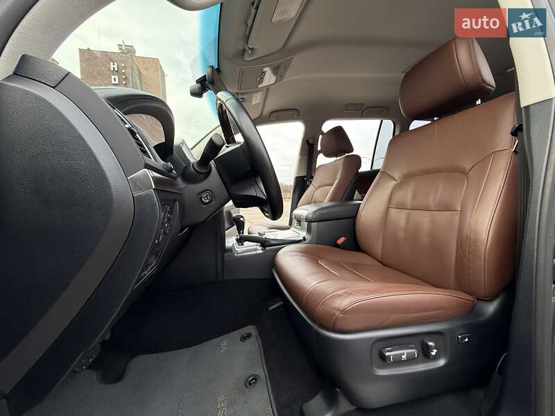 Внедорожник / Кроссовер Toyota Land Cruiser 2020 в Киеве