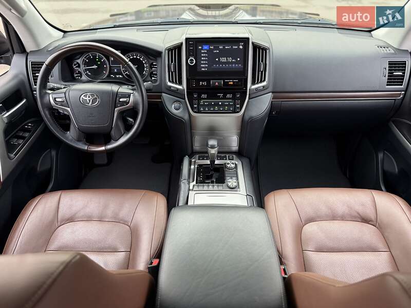 Внедорожник / Кроссовер Toyota Land Cruiser 2020 в Киеве