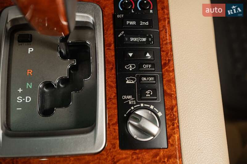 Позашляховик / Кросовер Toyota Land Cruiser 2012 в Одесі фото 60 Позашляховик / Кросовер Toyota Land Cruiser 2012 в Одесі